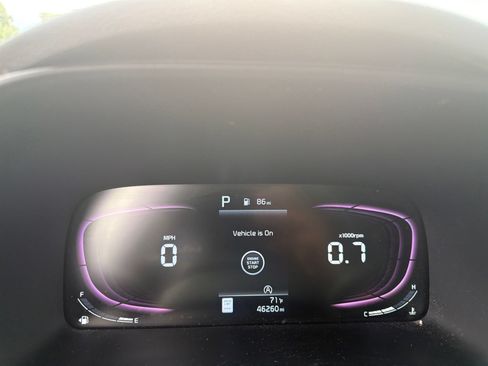 Certified 2024 Kia Soul S FWD image 9