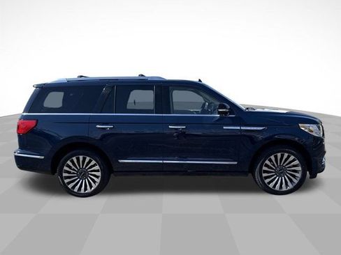Used 2019 Lincoln Navigator Reserve AWD/4WD image 4
