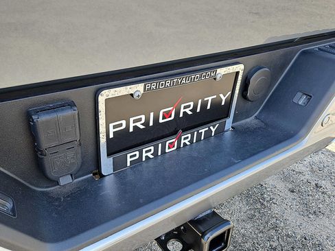 Used 2024 GMC Sierra 1500 AT4 w/ Technology Package AWD/4WD image 31