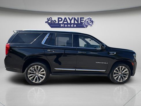 Used 2021 GMC Yukon Denali w/ Denali Premium Package AWD/4WD image 8