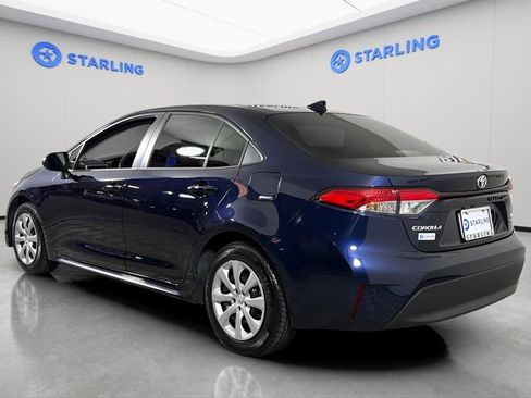 Used 2025 Toyota Corolla LE FWD image 6