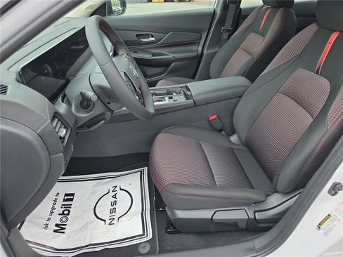 New 2026 Nissan Sentra SR w/ Floor Mat Package FWD image 11