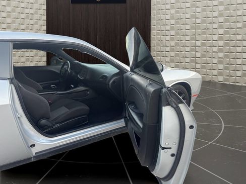 Used 2021 Dodge Challenger GT w/ Driver Convenience Group image 20