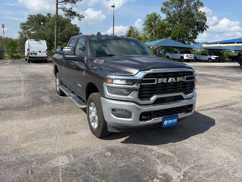 New 2026 RAM 2500 Lone Star AWD/4WD image 3
