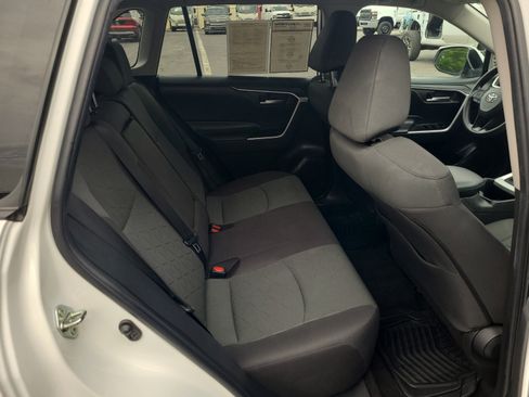 Used 2023 Toyota RAV4 XLE FWD image 28