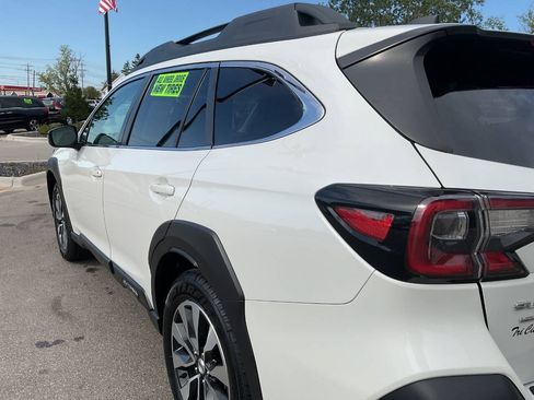 Used 2023 Subaru Outback Limited AWD/4WD image 5