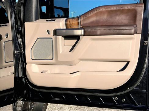 Used 2019 Ford F250 Limited image 20