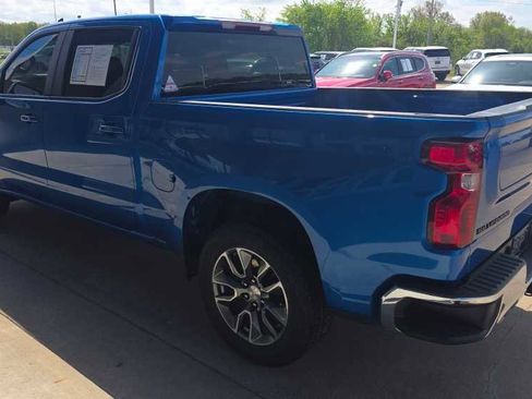 Used 2024 Chevrolet Silverado 1500 LT w/ Z71 Off-Road Package AWD/4WD image 3