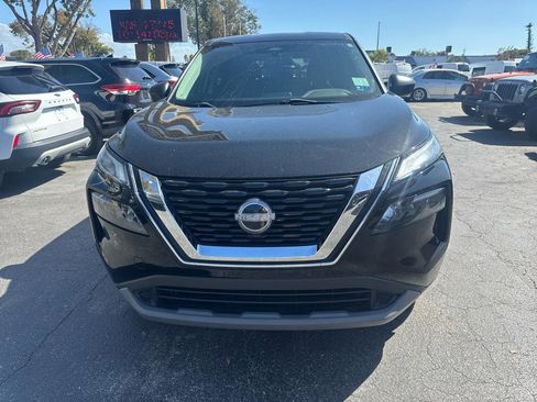 Used 2023 Nissan Rogue S FWD image 3