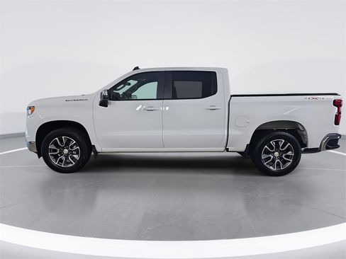 Certified 2022 Chevrolet Silverado 1500 LT image 9