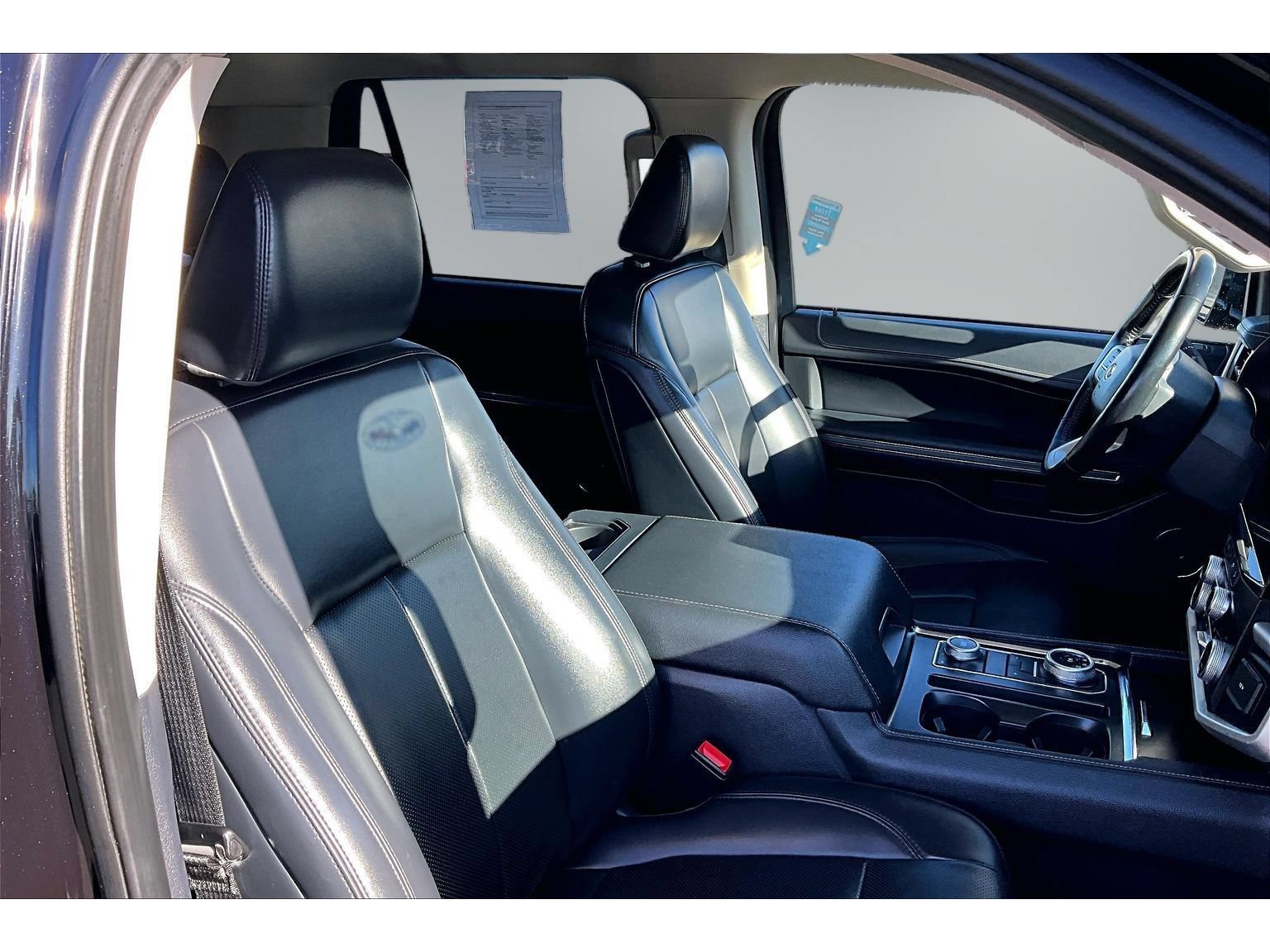 Used 2024 Ford Expedition XLT AWD/4WD image 25