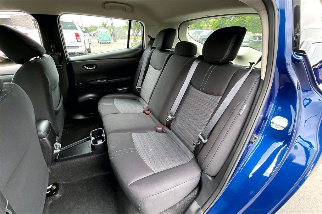 Used 2025 Nissan Leaf S FWD image 24