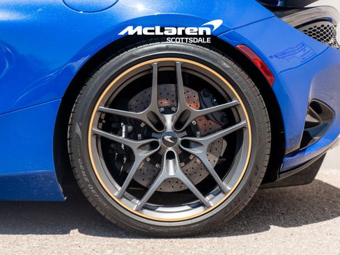 Used 2024 McLaren 750S Spider RWD image 29