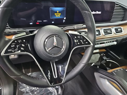 Used 2024 Mercedes-Benz GLE 450 4MATIC image 17