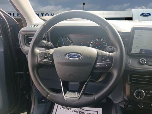 Used 2023 Ford Maverick Lariat w/ Lariat Luxury Package image 12