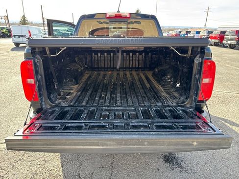Used 2018 Chevrolet Colorado Z71 image 24