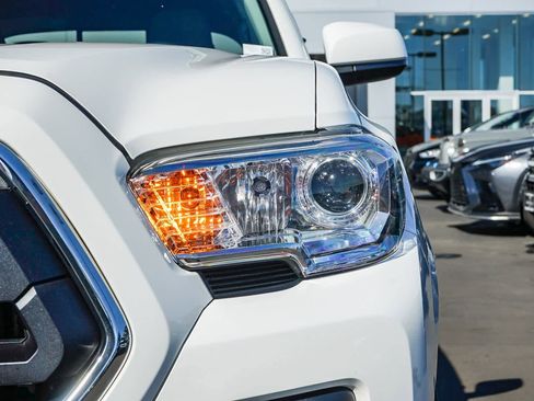 Used 2021 Toyota Tacoma SR5 image 8