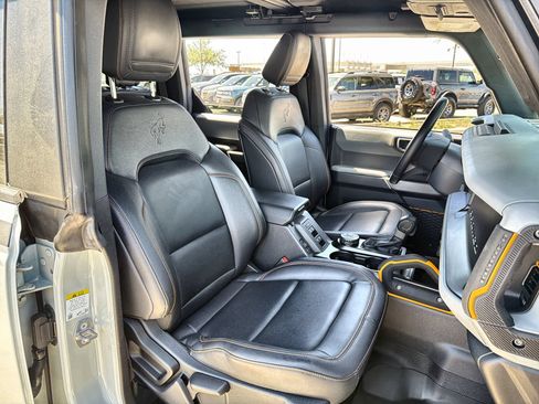 Certified 2023 Ford Bronco Badlands w/ Sasquatch Package AWD/4WD image 24