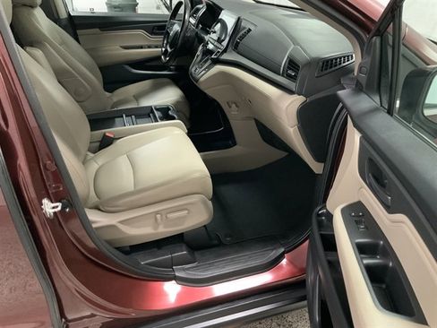 Used 2018 Honda Odyssey EX-L image 19