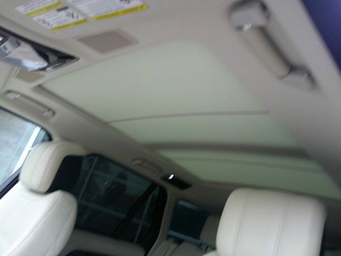 Used 2021 Land Rover Range Rover Westminster Edition image 26