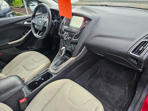 Used 2017 Ford Focus Titanium w/ Titanium Technology Package image 13