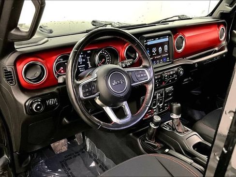 Used 2022 Jeep Wrangler Unlimited Rubicon w/ Dual Top Group AWD/4WD image 15