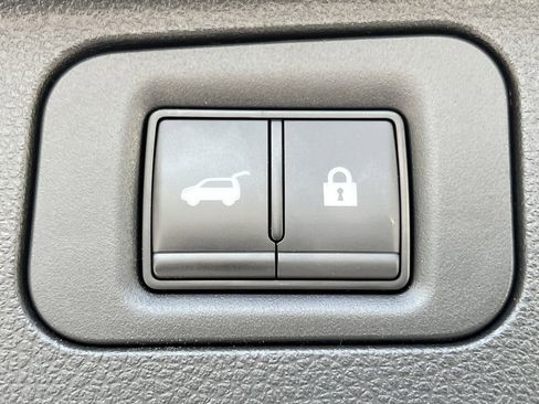 Used 2025 INFINITI QX80 Pure RWD image 6