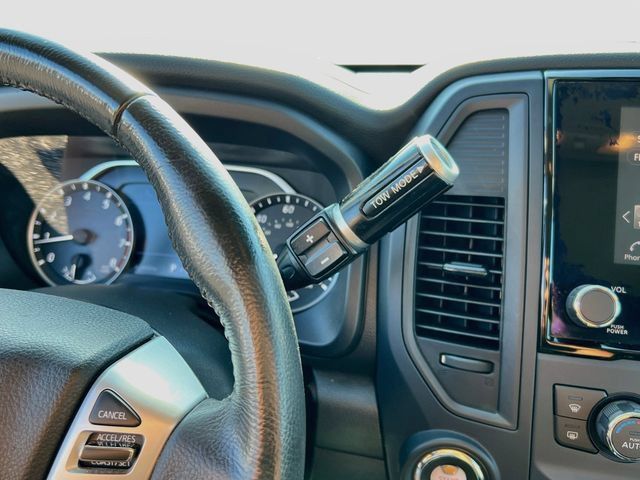 Used 2024 Nissan Titan SV w/ SV Convenience Package RWD image 11
