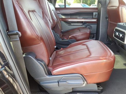 Used 2024 Ford Expedition Max Limited image 14
