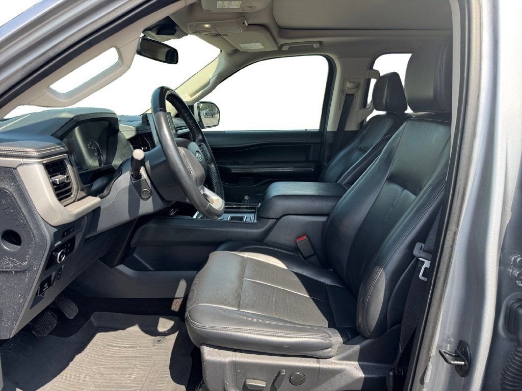 Certified 2022 Ford Expedition XLT RWD image 13