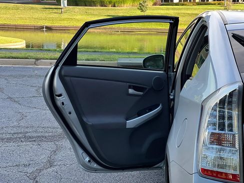 Used 2010 Toyota Prius One FWD image 34