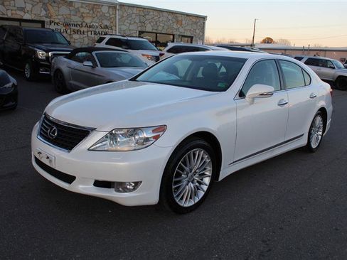 Used 2011 Lexus LS 460 image 3