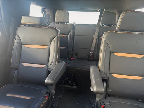 Used 2024 GMC Yukon AT4 w/ Technology Package image 13