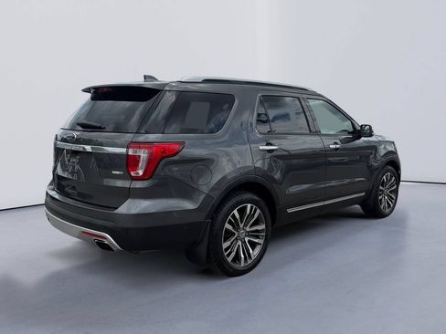 Used 2016 Ford Explorer Platinum AWD/4WD image 3