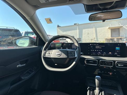 Used 2027 Nissan Sentra SR w/ Floor Mat Package FWD image 25