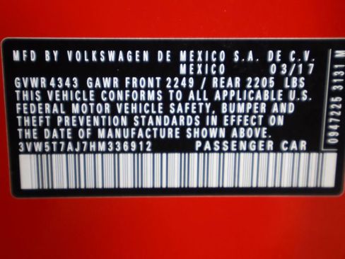Used 2017 Volkswagen Jetta GLI FWD image 36