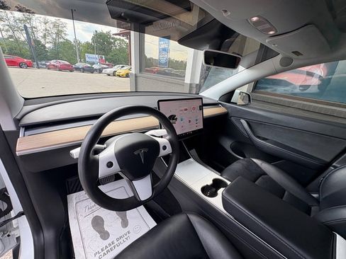 Used 2020 Tesla Model Y Long Range AWD/4WD image 13