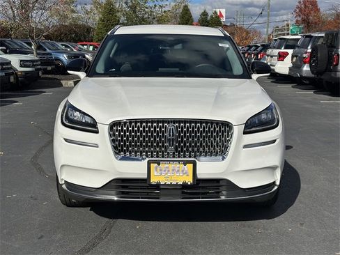 Certified 2022 Lincoln Corsair Standard w/ Equipment Group 101A image 2