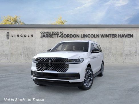 New 2026 Lincoln Navigator Premiere image 2