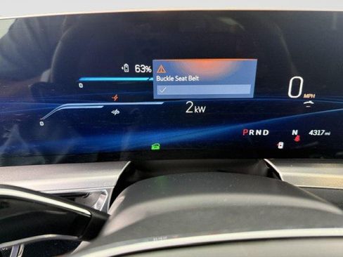 Used 2025 Cadillac Lyriq Luxury RWD image 14