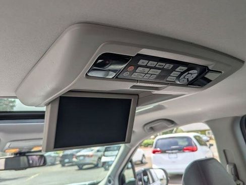 Used 2016 Honda Pilot Touring image 27