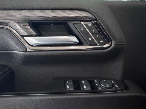 Certified 2025 GMC Sierra 2500 AT4 image 24