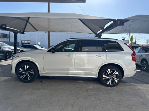 Used 2020 Volvo XC90 T5 R-Design w/ Protection Package Premier AWD/4WD image 4