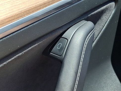 Used 2023 Tesla Model 3 Standard Range RWD image 26