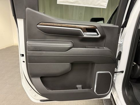 New 2026 GMC Sierra 1500 Elevation image 22