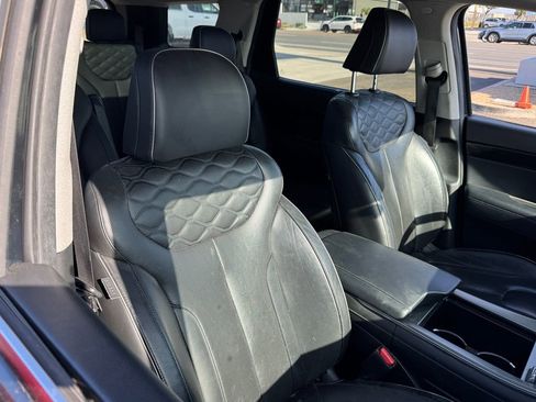 Used 2021 Hyundai Palisade Limited w/ Winter Package FWD image 15