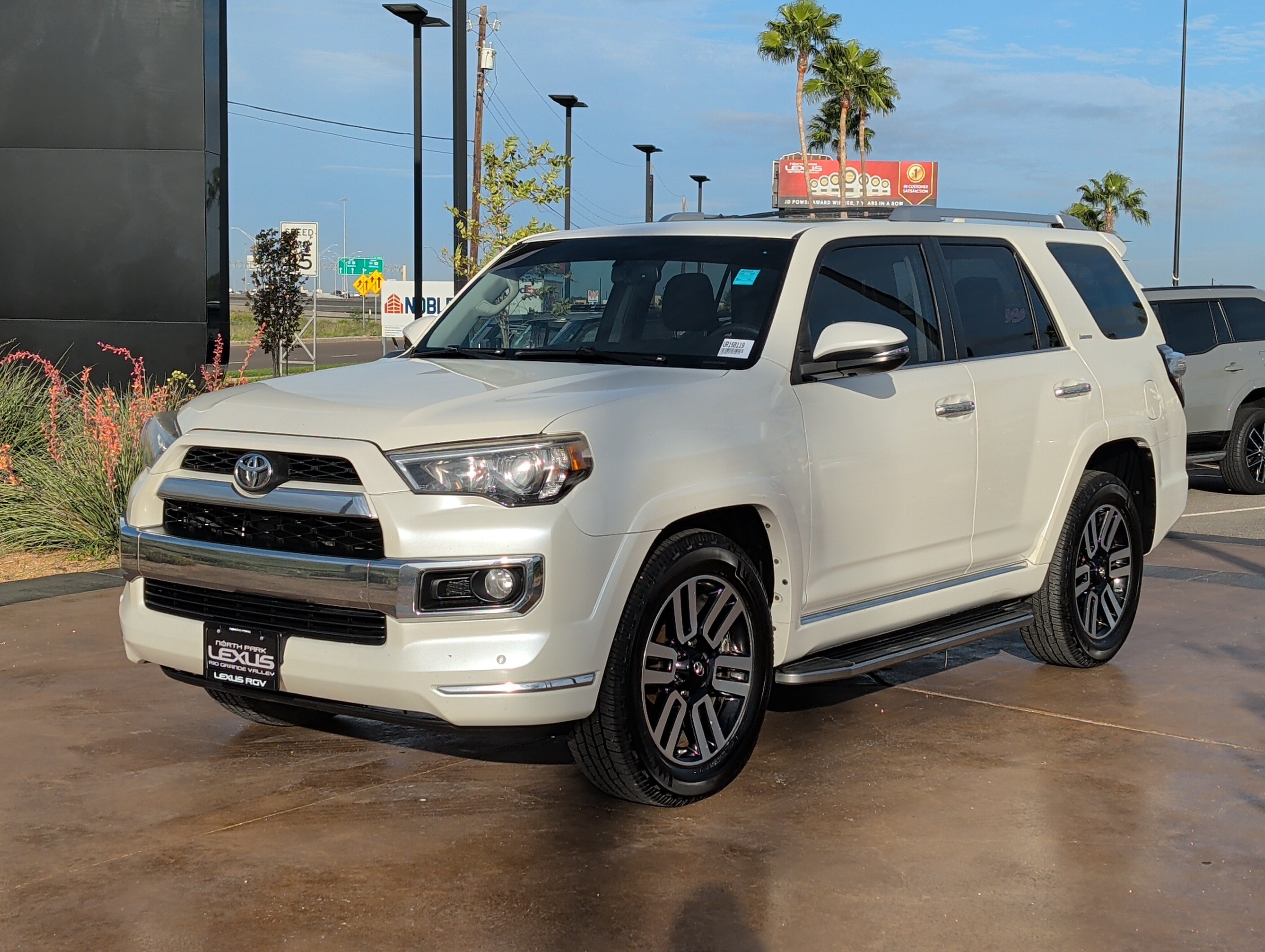 Used 2017 Toyota 4Runner Limited RWD image 5