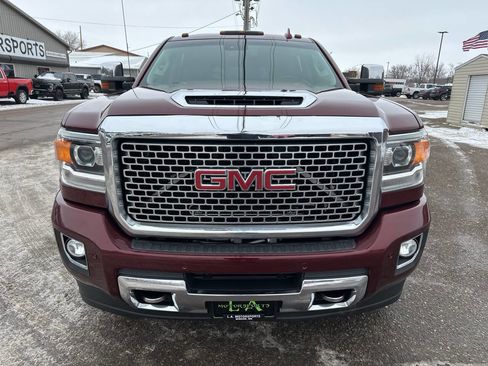 Used 2017 GMC Sierra 2500 Denali w/ Duramax Plus Package image 8
