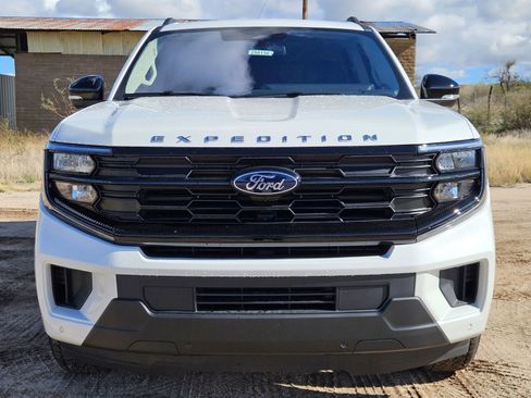 New 2025 Ford Expedition Max Active AWD/4WD image 2