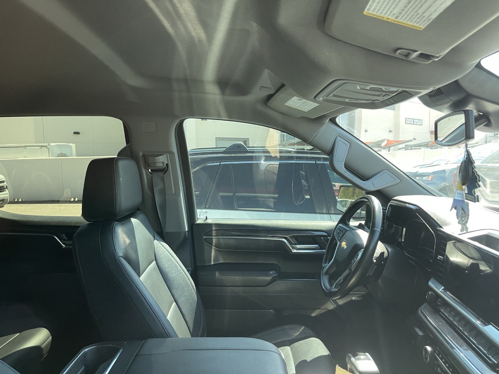 Certified 2023 Chevrolet Silverado 1500 LTZ AWD/4WD image 6